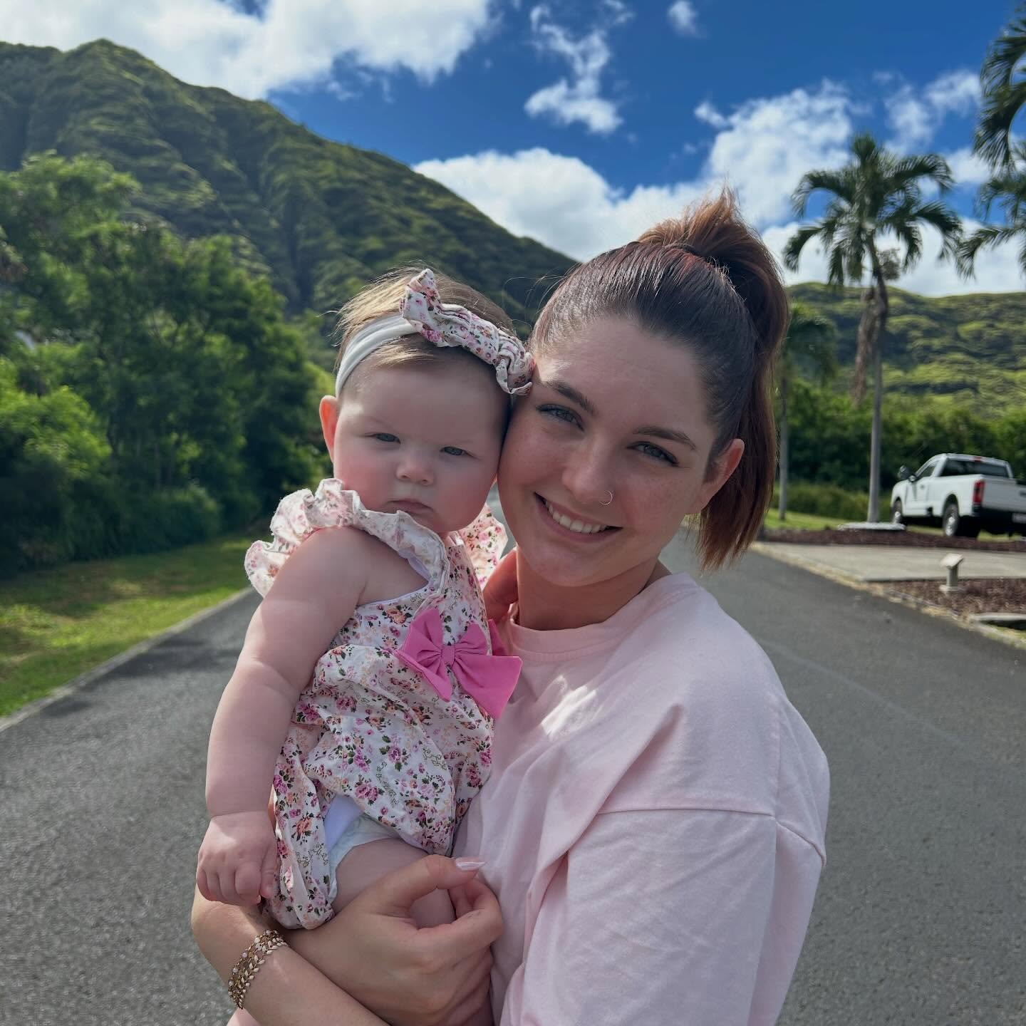 Ariel and Kinsley in Hawaii